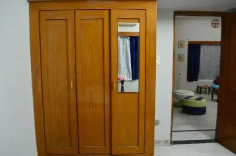 Elysium Inn Hostel
