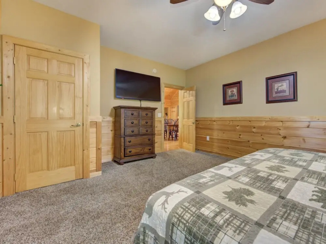 Hickory Hollow Lodge
