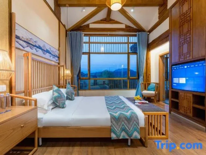 Standard Double room with view