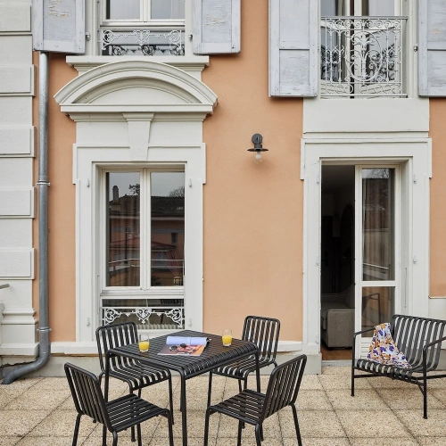 Family Apartment with balcony