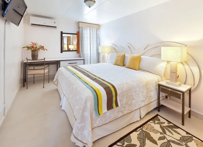 Deluxe Double Suite with balcony
