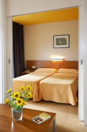 1 Bedroom Apartment with balcony