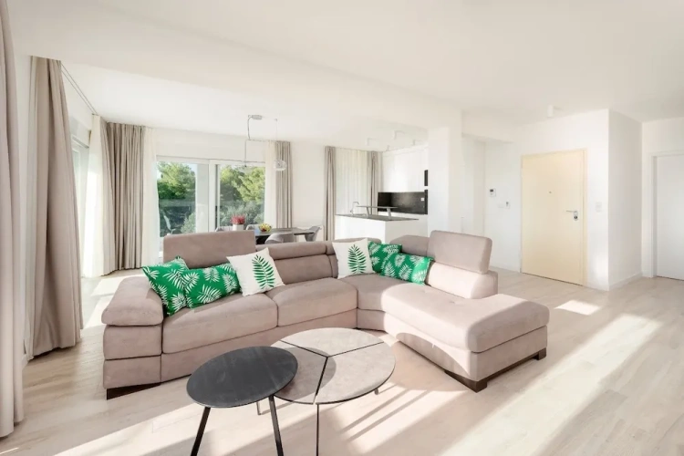 2 Bedrooms Apartment with balcony