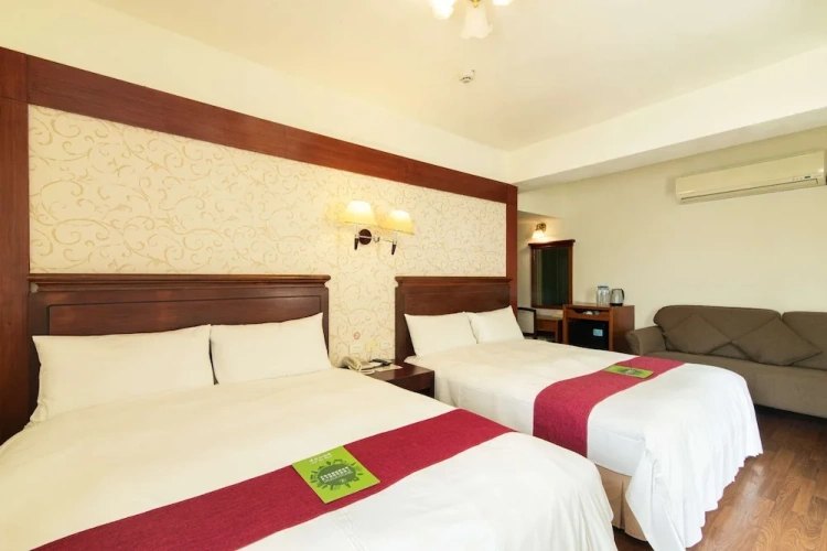Standard Quadruple room