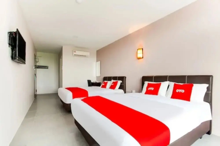 988 Hotel