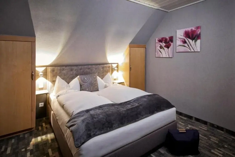 Suite with balcony