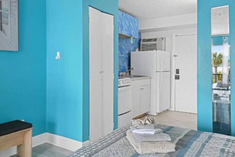 1600 South Ocean Boulevard