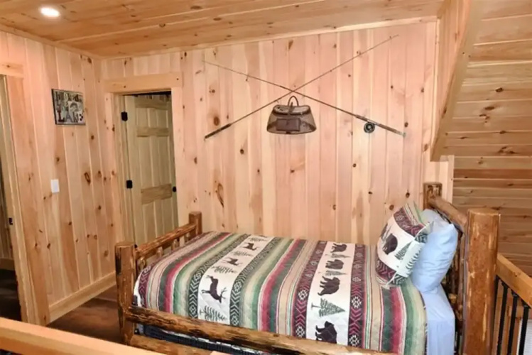 Back Lake Lodges Moose Tracks Cabin