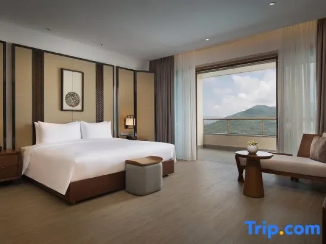 Deluxe Double Suite
