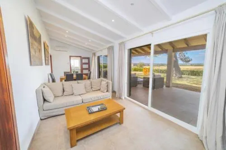 Villa Ambient / Sa Finqueta