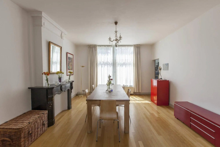 Artis Aquarium Apartment