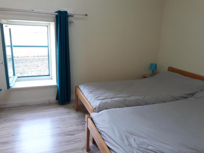 Standard Twin room with mountain view