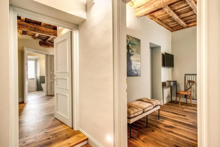 Febo Decharm apartment