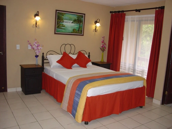 2 Bedrooms Villa
