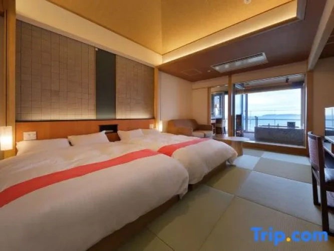Superior Twin room with ocean view