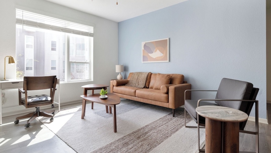 2 Bedrooms Apartment
