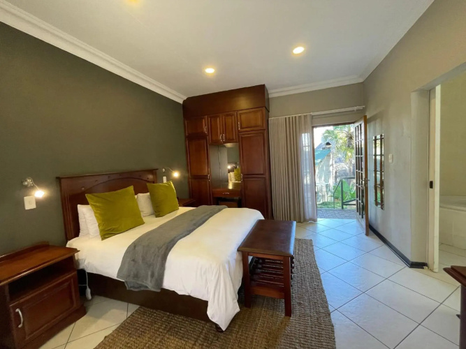Farquhar Lodge