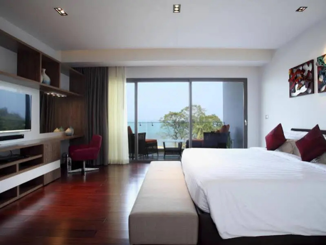 Seaview Nchantra Pool Villa