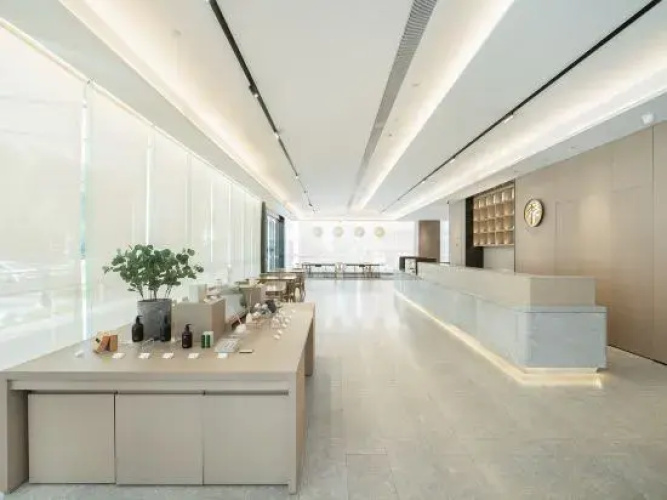 All Seasons Hotel