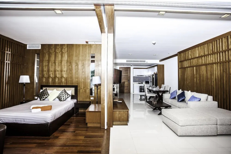 Q Kata Residence