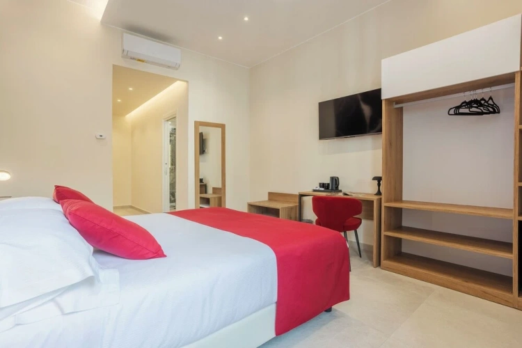 Superior Double room with city view