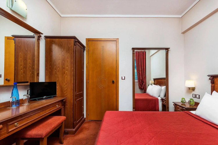 Perea Hotel
