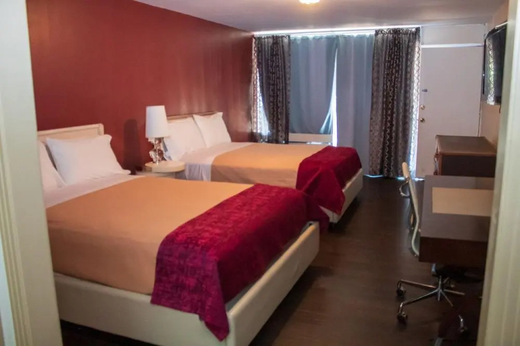The Grand Motel