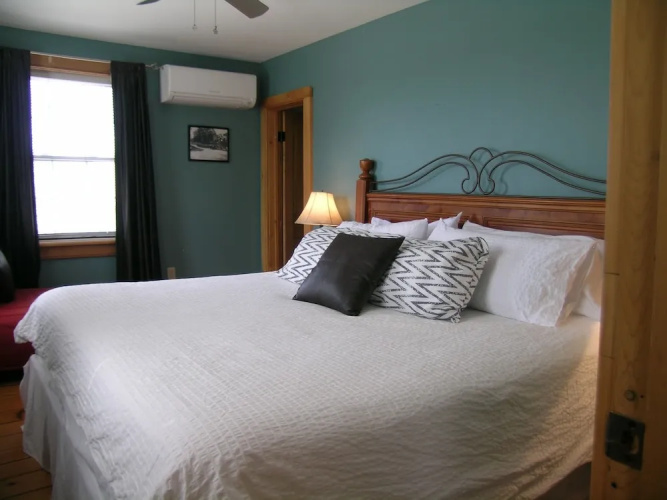Emilyville Inn