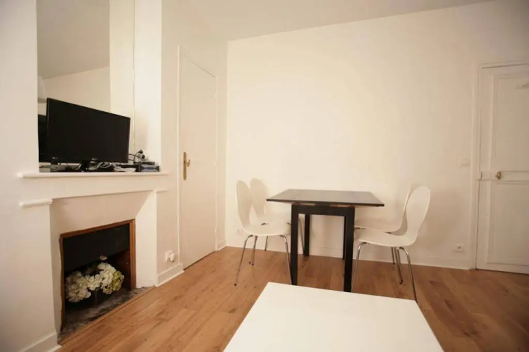 Sunny Saint Germain 1 Bdrm (158)
