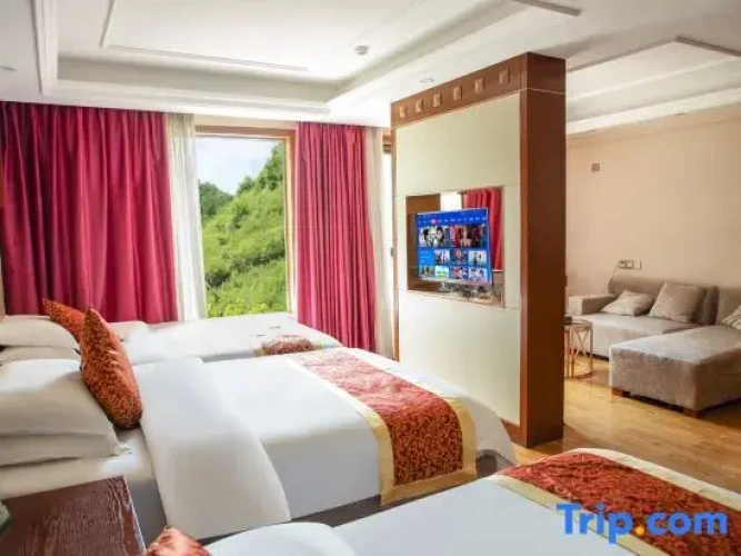 Triple Suite