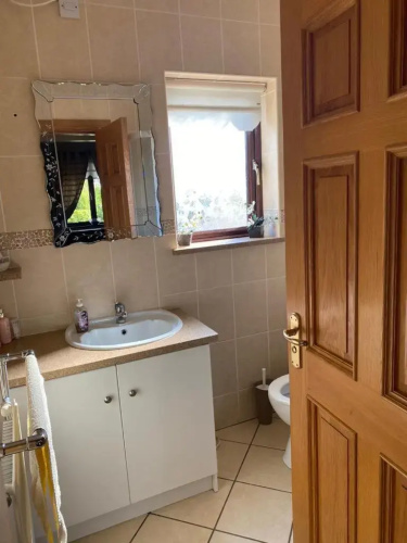 Gallagh Guest House self catering h18r252 Eircode