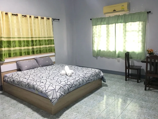 2 Bedrooms Standard Quadruple Family room