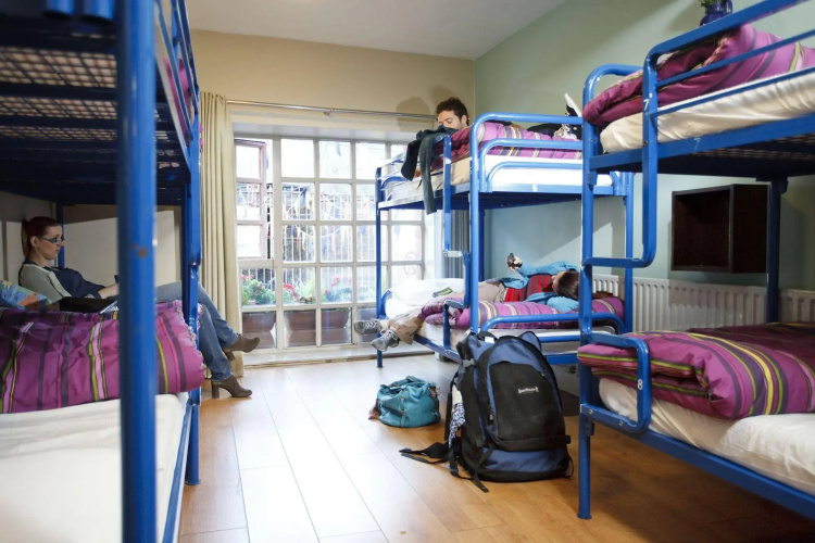 Isaacs Hostel