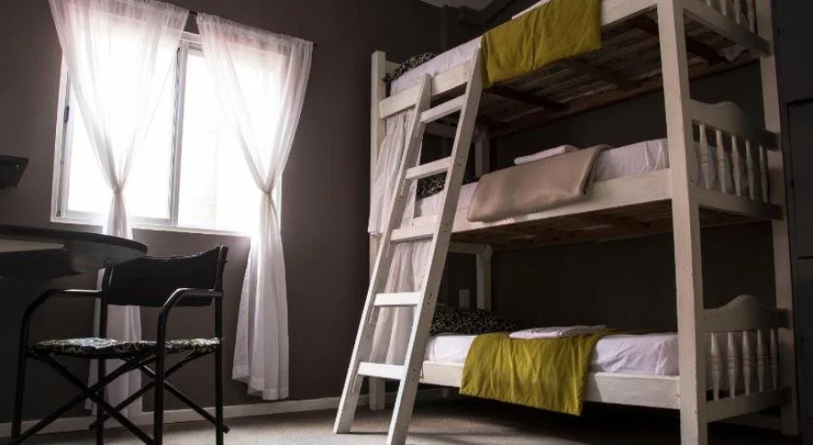 V&S Hostel Club