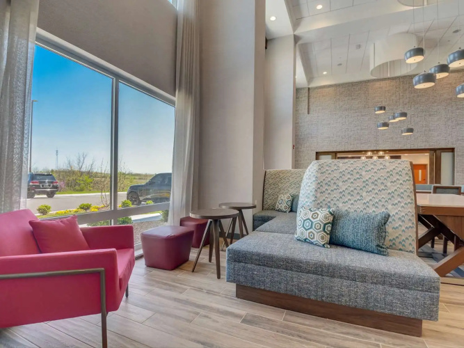 Hampton Inn and Suites Williamstown Ark Encounter