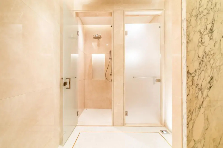 Sea View Luxurious Studio