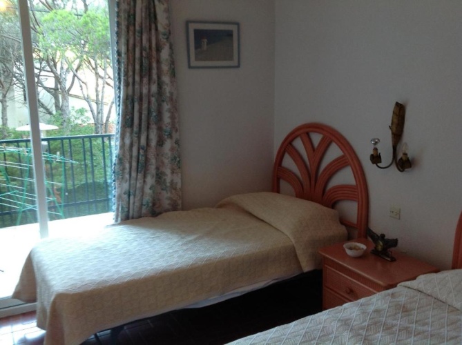 3 Bedrooms Apartment