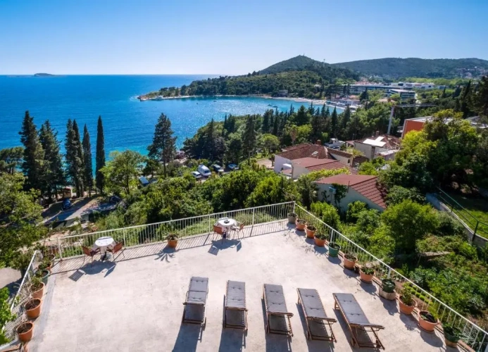 Superior Twin room with sea view