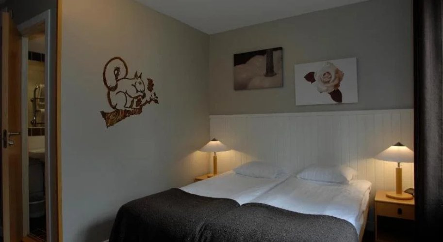Hotell Hehrne Restad Gard