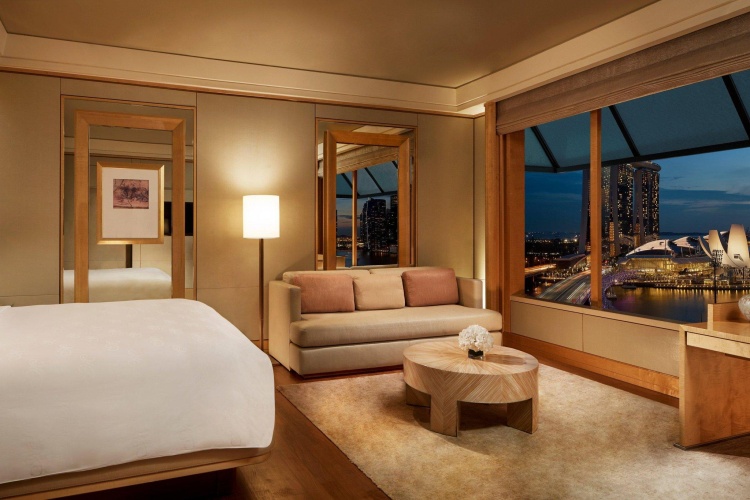 Deluxe Double room with Marina Bay view