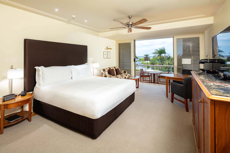 Pullman Reef Hotel Casino