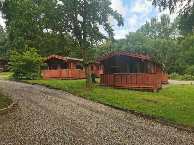 2 Bedrooms Chalet