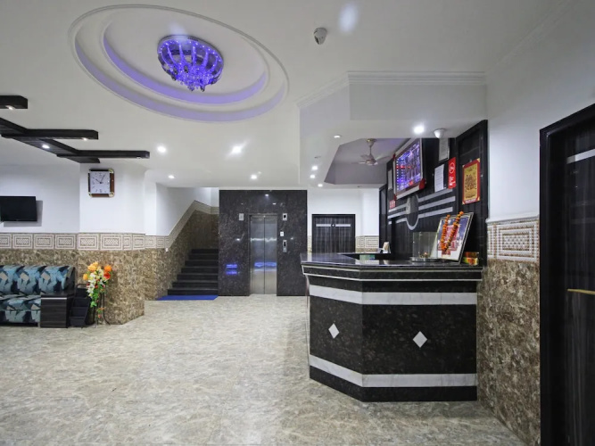 OYO 5093 Hotel Broadway