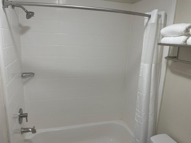 2 Bedrooms Suite with balcony