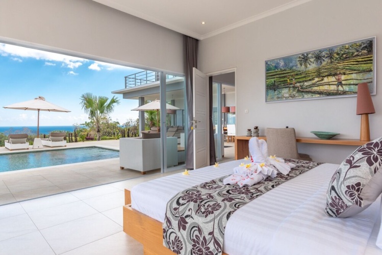 4 Bedrooms Luxury Villa with ocean view