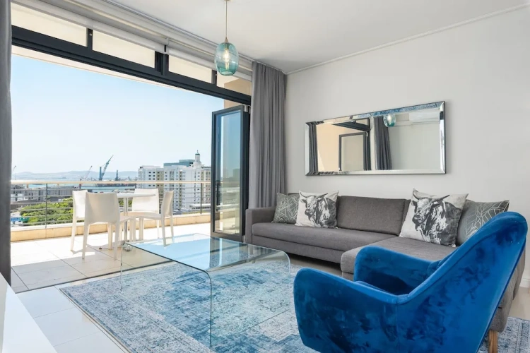 Grand Apartment with balcony