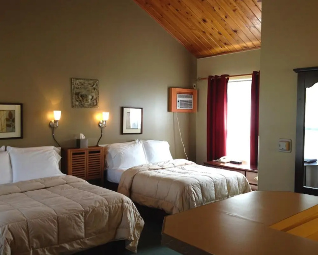 Vinehurst Inn And Suites