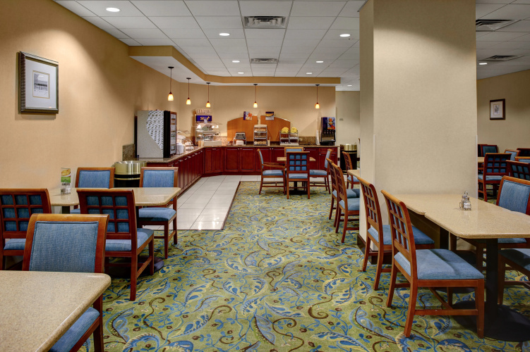 Holiday Inn Express Richmond - Downtown Richmond photo 23