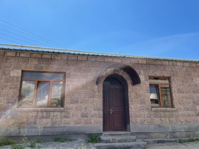 2 Bedrooms Cottage