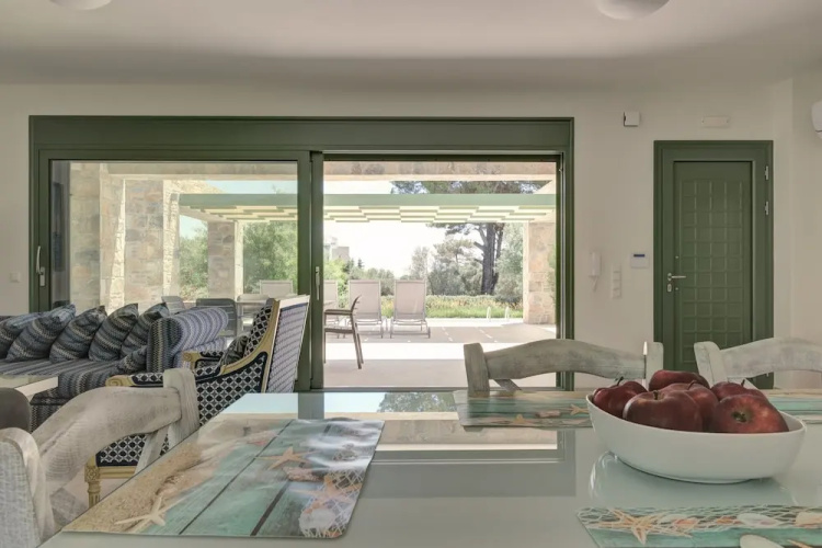 Ouzo Stone House 1, with private pool